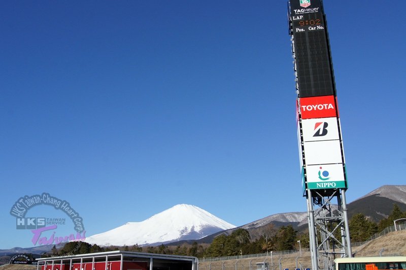 DSC00010-8.jpg