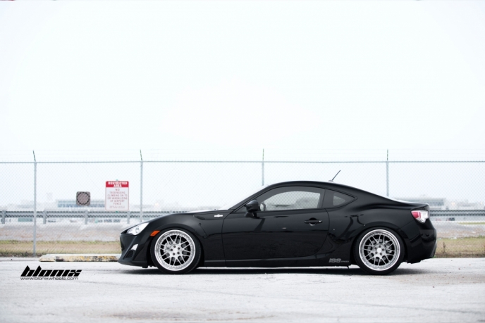 818__688xfloat=center_scion-frs-blonix-m8-forged-wheels_4.jpg