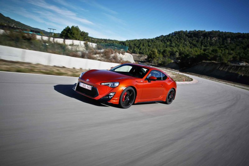 gt86_trd.jpg