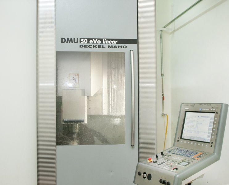 DMU_CNC.jpg