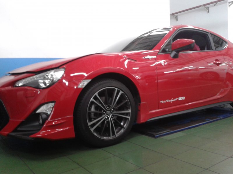 ץ  - TOYOTA 86