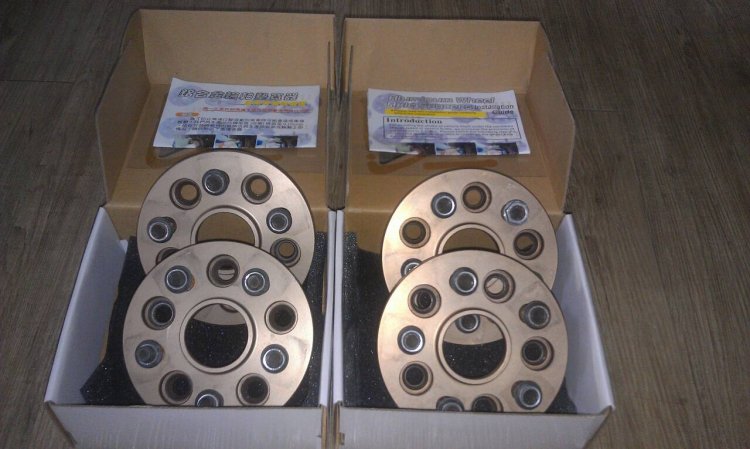 售 5H100 15mm spacer 使用5000KM