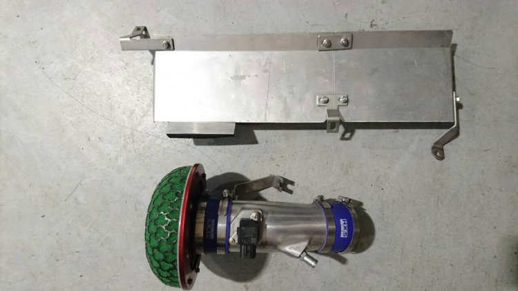 HKS RS進氣套件，原廠小尾翼