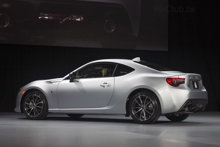 02-2017-toyota-86-ny-1.jpg