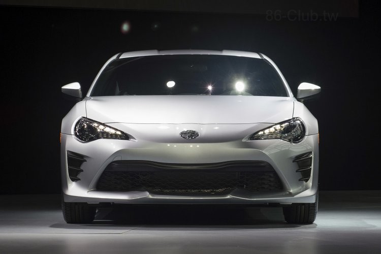 06-2017-toyota-86-ny-1.jpg