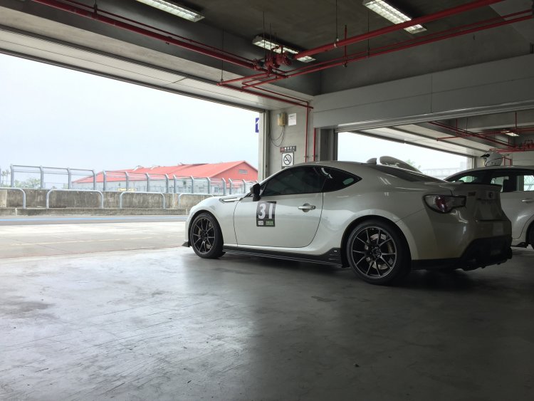 BRZ 13年式 手排