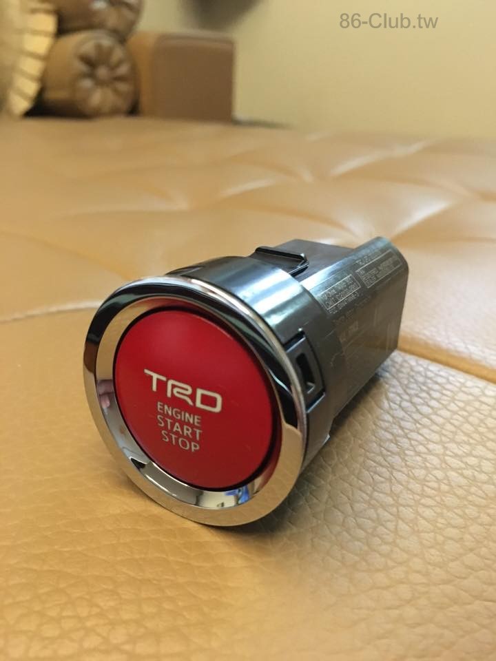 TRD 和 STI 引擎啟動鈕