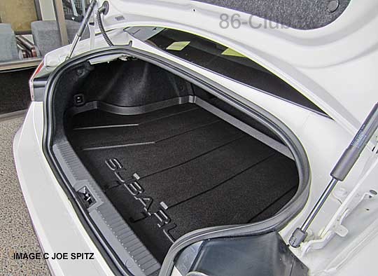 brz13-trunk-tray2.jpg