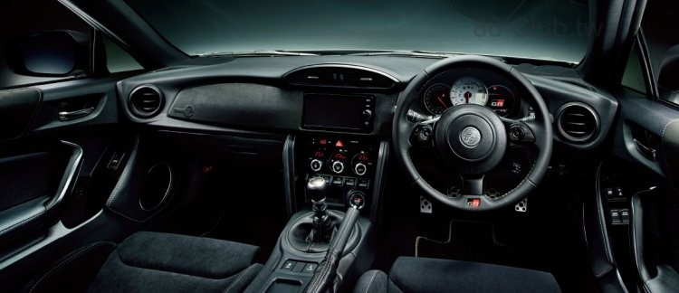 86_grade_grs_interior_pic_1.jpg